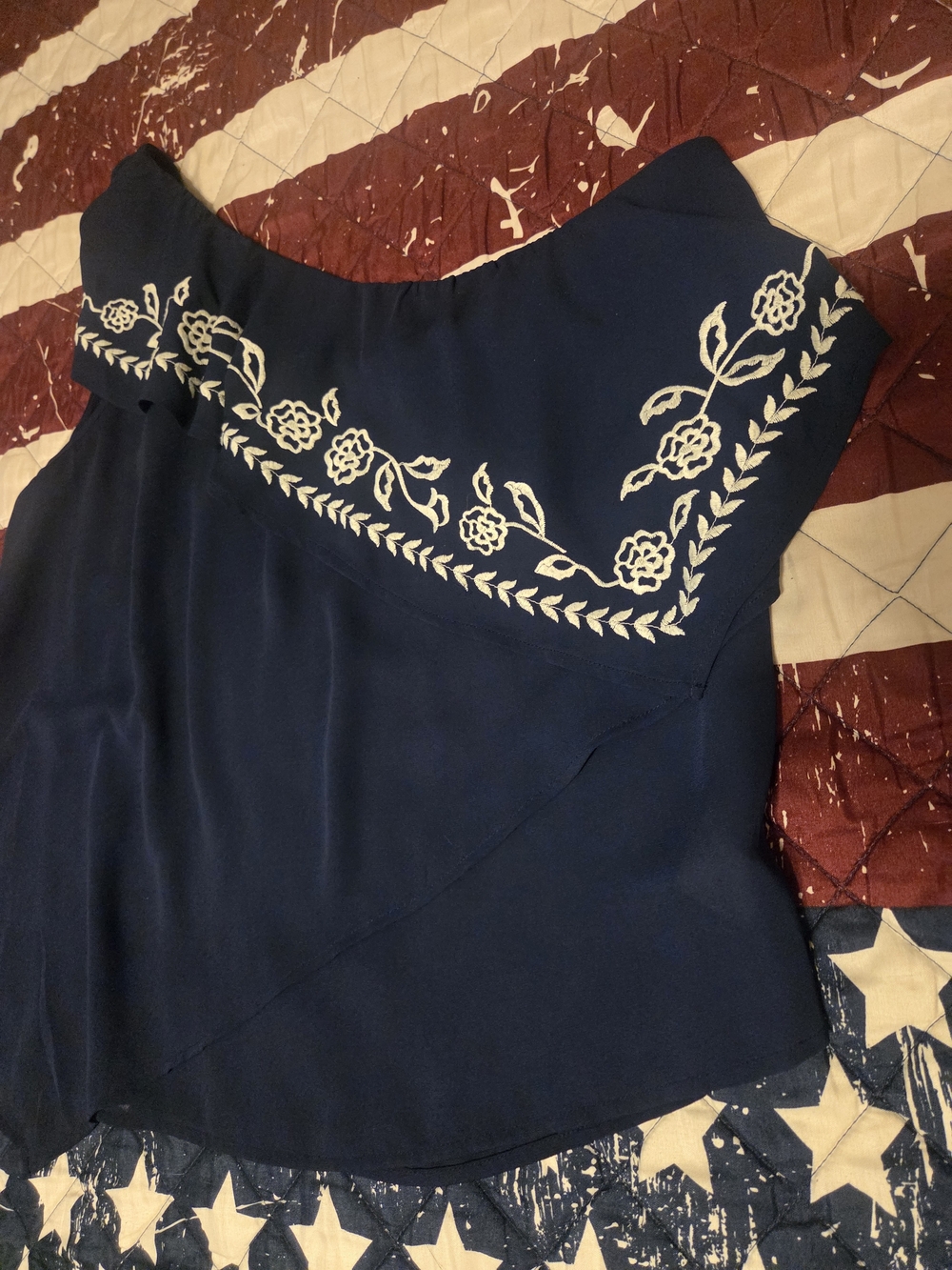 Express Embroidered One-Shoulder Ruffle Navy Top L - Picture 6 of 6